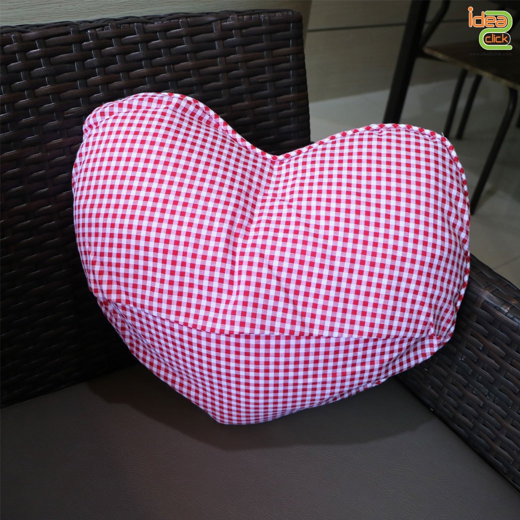 หมอนอิงหัวใจผ้าต่วน พิมพ์ภาพได้สวยงาม