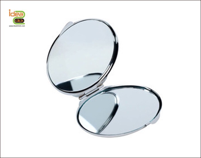 กระจกโลหะสีเงินทรงกลม