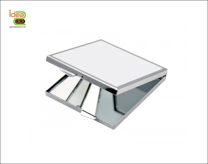 กระจกโลหะสีเงินทรงสี่เหลี่ยม 