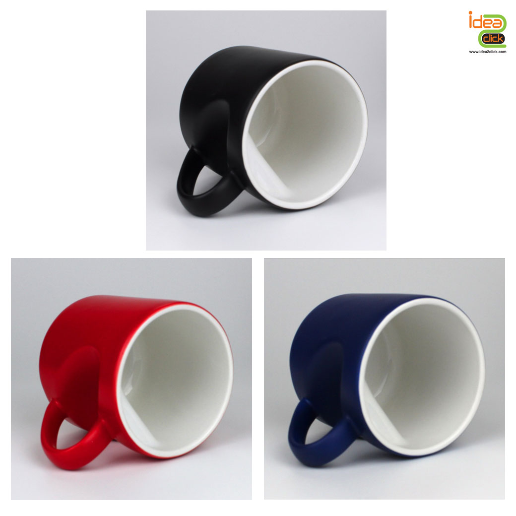 แก้วเซรามิคหูเว้าหัวใจเนื้อด้านเปลี่ยนสีเมื่อใส่น้ำร้อน