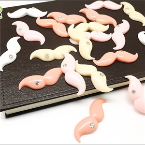 อุปกรณ์ตกแต่งเคสเรซิ่น - หนวด Moustache ฝังเพชร