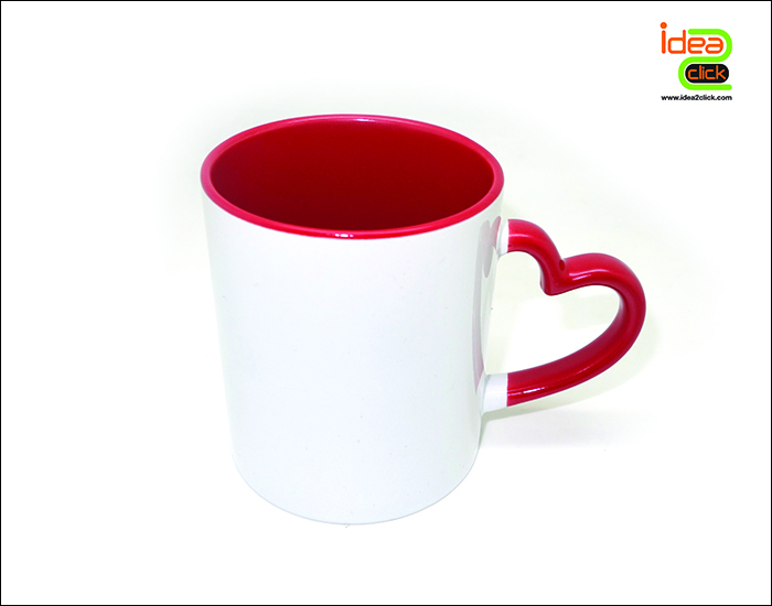 แก้วมัคสีขาวด้านในสีพร้อมที่จับหัวใจสีแดง 11 oz.